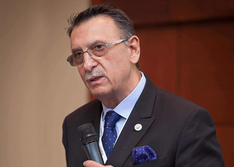 Prof. Dr. Gustavo Leibaschoff